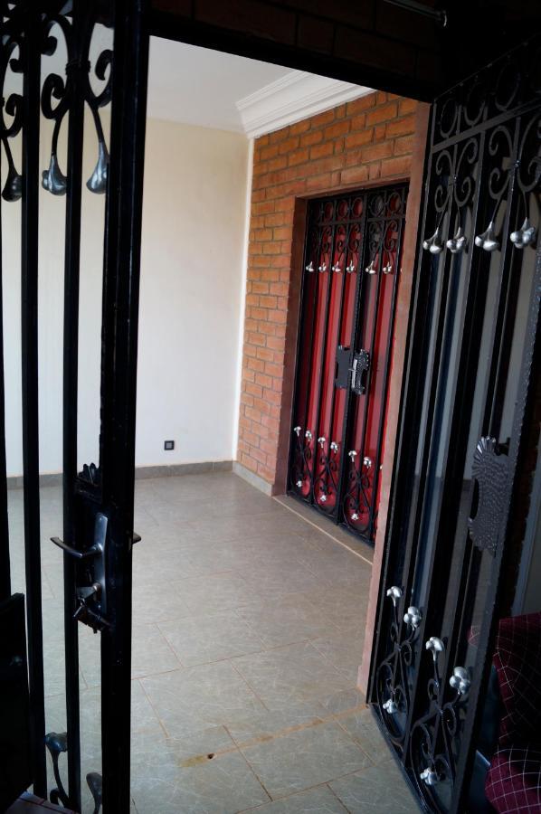 Residence Vicyma 2 P Tout Confort Bafoussam Centre מראה חיצוני תמונה